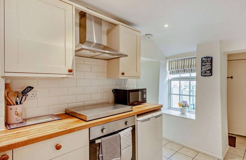 Bradford-on-Avon Cottage | 2 Bed in Bradford-on-avon (oc-31970)