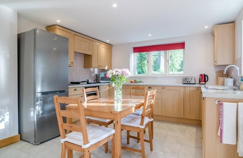 Barrow Gurney Cottage | 2 Bed in Bristol (oc-72582)