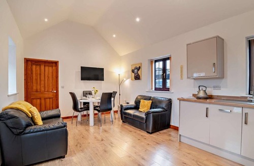 Stanton Drew Cottage | 2 Bed in Bristol (oc-72836)