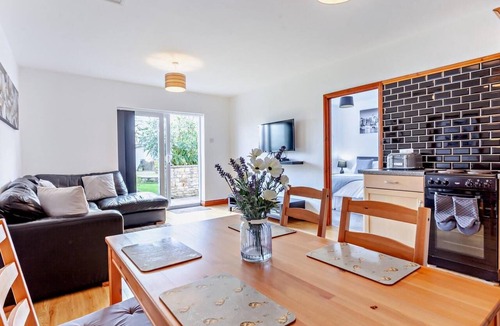 Chew Magna House | 2 Bed in Bristol (oc-37147)