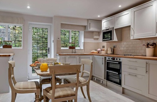 Snowshill Village Cottage | 2 Bed in Broadway (oc-95825)