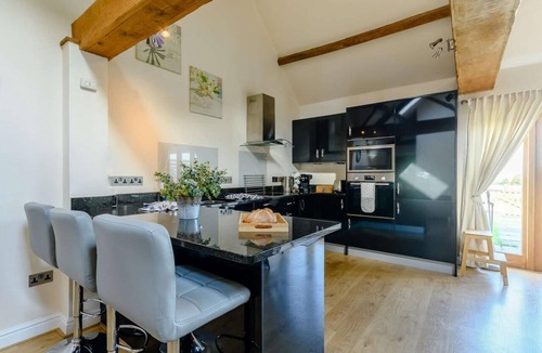 Pitchcombe Cottage | 2 Bed in Evesham (oc-89305)