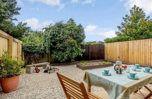 Glastonbury Cottage | 2 Bed in Glastonbury (oc-79122)