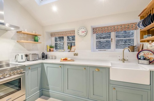 Malmesbury Cottage | 2 Bed in Malmesbury (oc-f34728)