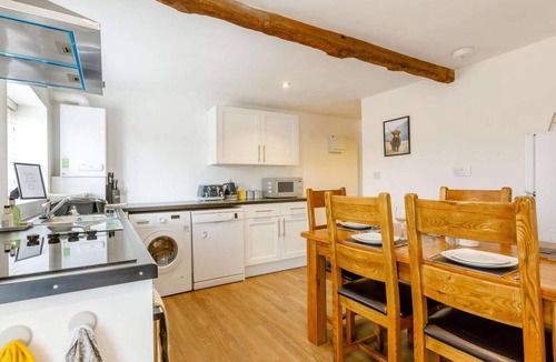 Eckington Cottage | 2 Bed in Pershore (oc-83007)