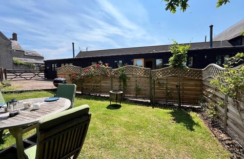 Usk Cottage | 2 Bed in Usk- (oc-87285)