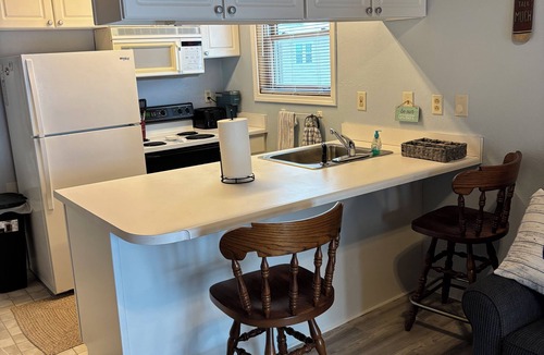 Oak Harbor Condo | 2 bedroom, 1.5 baths waterfront condo includes dock.