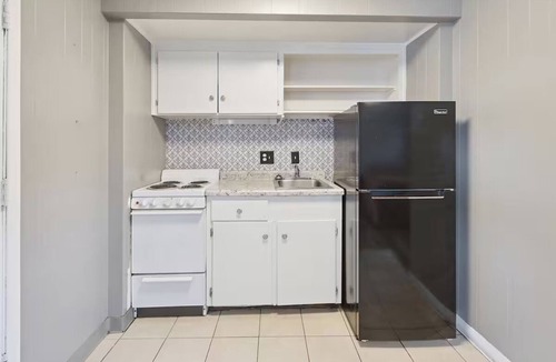 Shields Hotel | 2 Budget- Friendly Rooms for Work Trips Near Conference Center & Dining Spots!