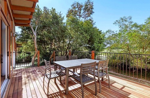 Cowes House | 22–26 Oct Only MotoGP Wend Villa Ramada Resort By Wyndham Shuttle Race track