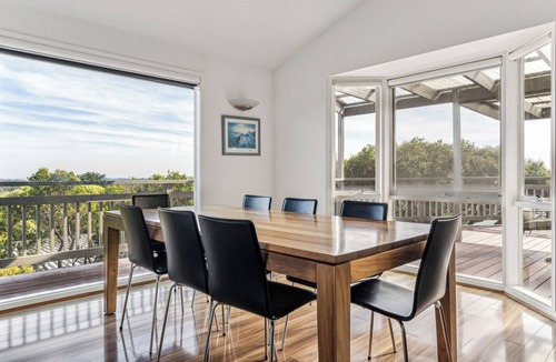 Rye House | 270 Degrees - Amazing views, open fire. Family and dog friendly.