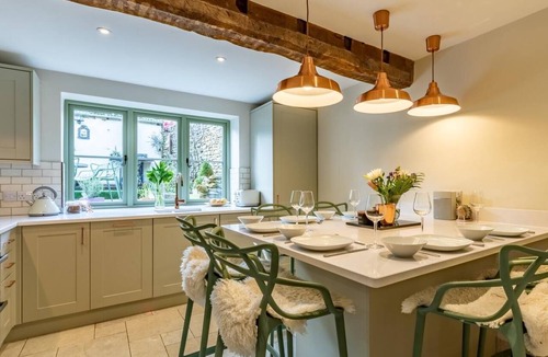 Longborough Cottage | 3 Bed in Cheltenham (oc-49965)