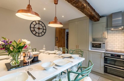 Longborough Cottage | 3 Bed in Cheltenham (oc-49965)