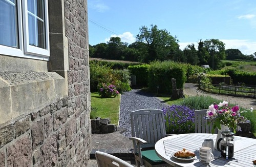 Chepstow Cottage | 3 Bed in Chepstow (oc-81047)