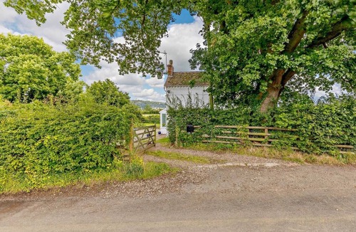 Eckington Cottage | 3 Bed in Pershore (oc-92975)