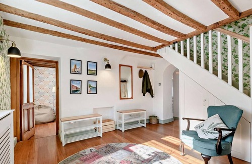 Inchbrook Cottage | 3 Bed in Stroud (oc-89898)