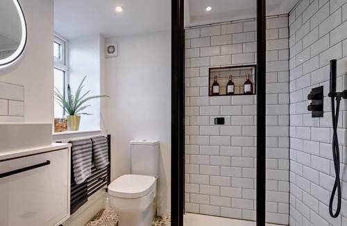 Inchbrook Cottage | 3 Bed in Stroud (oc-89898)