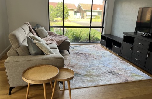 Cheltenham House | 3 Bedroom Home in Cheltenham