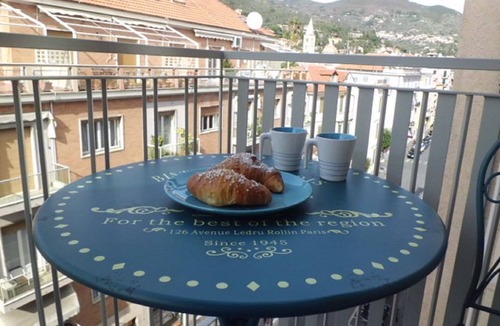 Alassio Apartment | 30 METERS SEA NEW TRILO DOUBLE SERVICES LARGE BOX 100 METERS