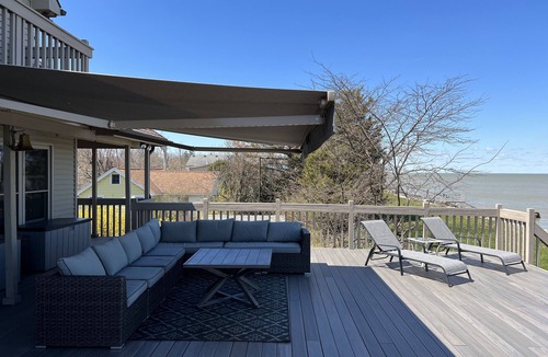 Curtice House | 4 Bedroom Family Friendly Home on Lake Erie