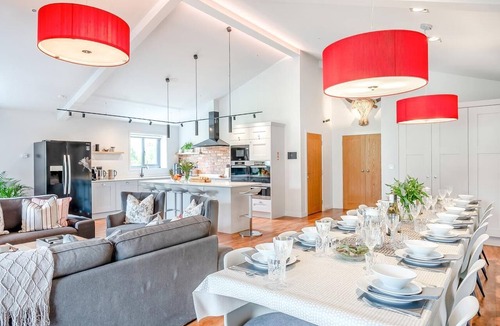 Saintbury Cottage | 5 Bed in Henley-in-arden (oc-92837)