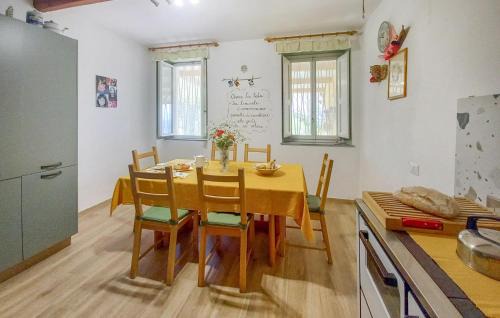 Giugnano House | 5 Bedroom Awesome Home In Lamporecchio