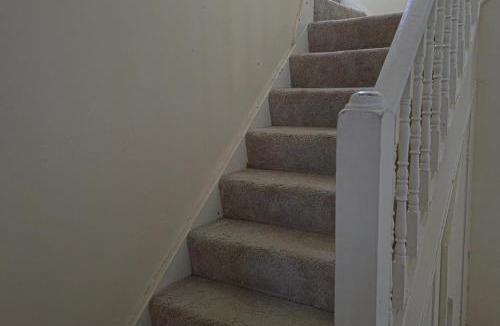 Filton House | 6 Bed House Sleeps 13 - Private Garden
