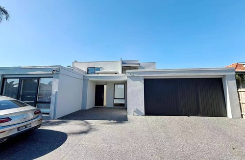 Patterson Lakes House | 6-Bed Lake Escape for Families & Friends