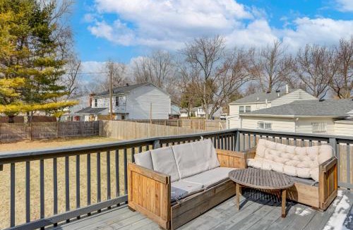 Toledo House | 6 Mi to Dtwn Toledo! Family-Friendly Haven w/Deck