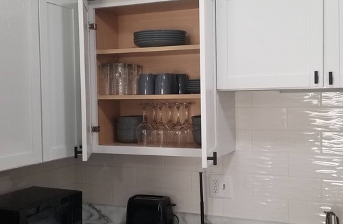 West Lawn Apartment | 8 Minutes from Midway Airport!