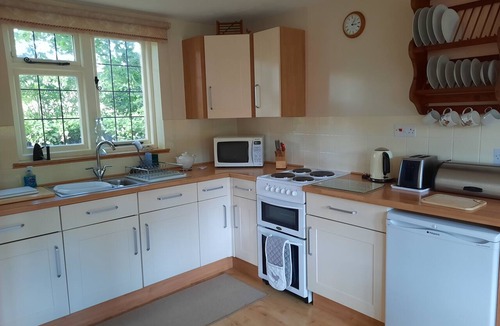 Temple Guiting Cottage | A hidden gem tucked away in a quiet rural village with excellent pub.