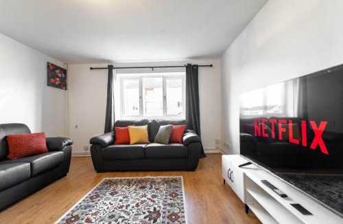 Rednal Apartment | A Prestigious 3-bed home