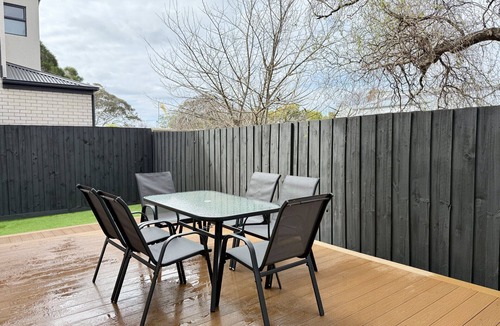 Rosebud House | Aalto Retreat 2: Chic & Modern, Close 2 Everything