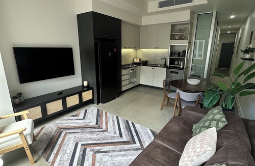 Melbourne Central Business District Apartment | Absolute Collins Apartments