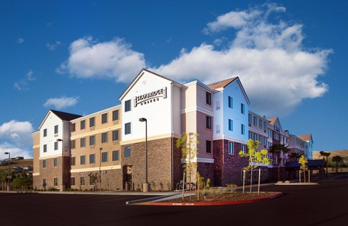 Folsom Apartment | Accessible King Studio Suite, Folsom, CA