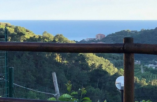 Finale Ligure Cottage | Accogliente Rustico 90mq, Giardino Vista Mare, Posto Auto, Animali Ammessi