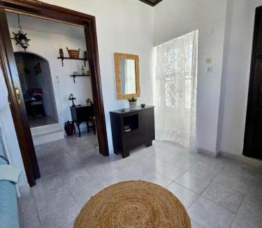 Ioulida House | Aelia