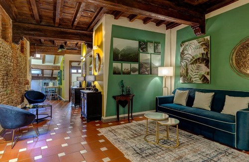 San Lorenzo Apartment | Agnese Apartment by Mamo Florence