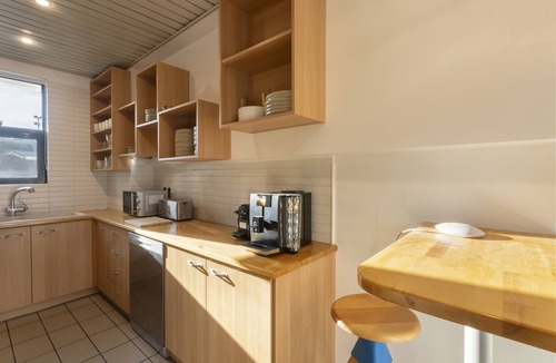 Pangrati Ski Chalet | Agras 41·Spacious 4bdr Townhouse with Monumental V