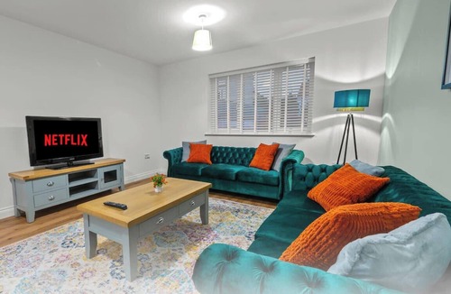 Patchway House | AltoHaus | Luxury | 4 Bed | Contractors | Groups