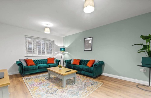 Patchway House | AltoHaus | Luxury | 4 Bed | Contractors | Groups
