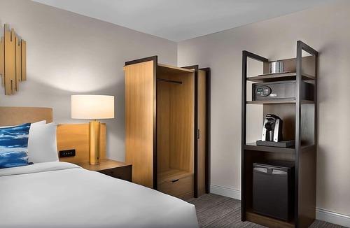 Milpitas Hotel | Always a Great Idea To Unwind! Pet-Friendly, w/Pool, Near River Oaks Park