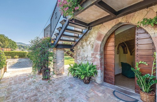 Assisi House | Amazing home in Assisi PG with WiFi