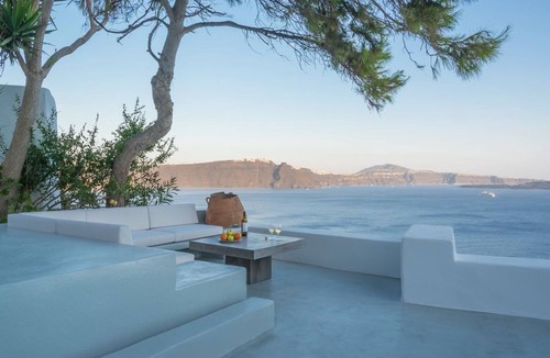 Oia Villa | Amazing Santorini Villa | 1 Bedroom | Pina Caldera Villa | Astounding Caldera
