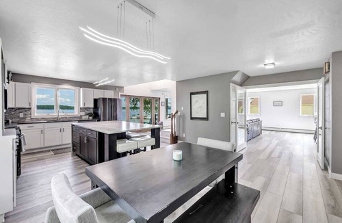 Brazeau Cottage | Amber's White Potato Lake House w/Sandy Shore