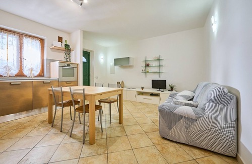 Val Canina Apartment | Apartment 'Casa Martina' with Mountain View, Private Terrace and Wi-Fi