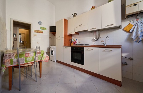 Gavorrano Apartment | Apartment 'Di Rosella' with Wi-Fi