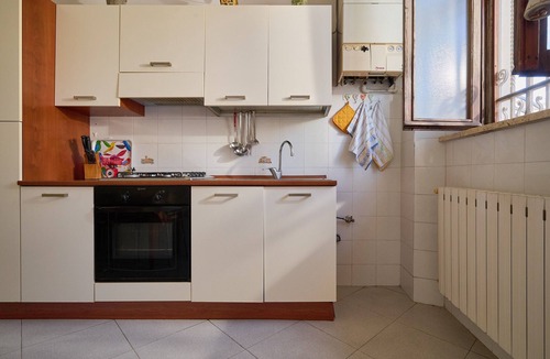 Gavorrano Apartment | Apartment 'Di Rosella' with Wi-Fi