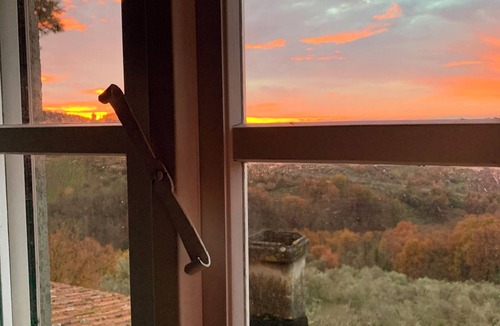 Matraia House | Apartment in farmhouse, nestled in olive grove, 15 minutes from Lucca