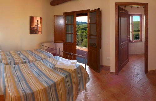 Orciatico House | Apartment in Farmhouse in Lajatico with 3 bedrooms and 3 bathrooms