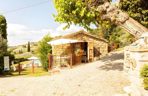 Castiglion Fiorentino Apartment | Apartment 'Capannina - Borgo Dolci Colline Resort' with Pool, Terrace & Shared Garden